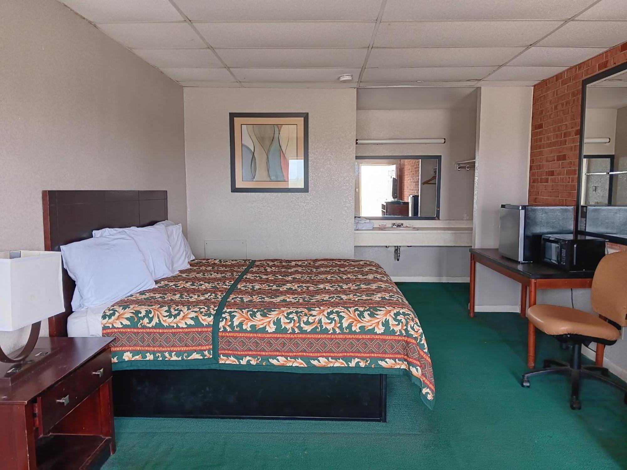 Oyo Sheldon'S Motel And Restaurant Keysville Εξωτερικό φωτογραφία