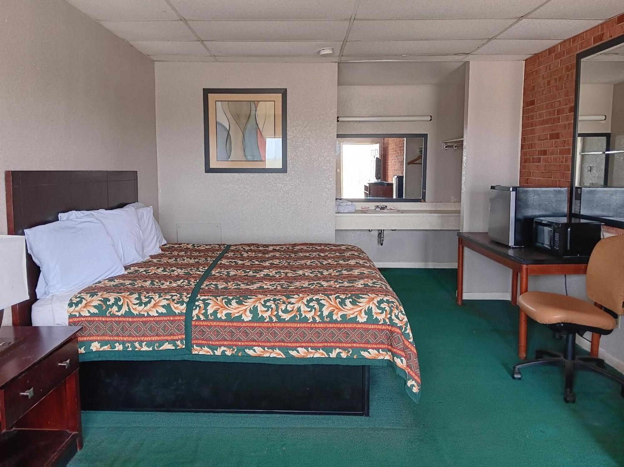 Oyo Sheldon'S Motel And Restaurant Keysville Εξωτερικό φωτογραφία