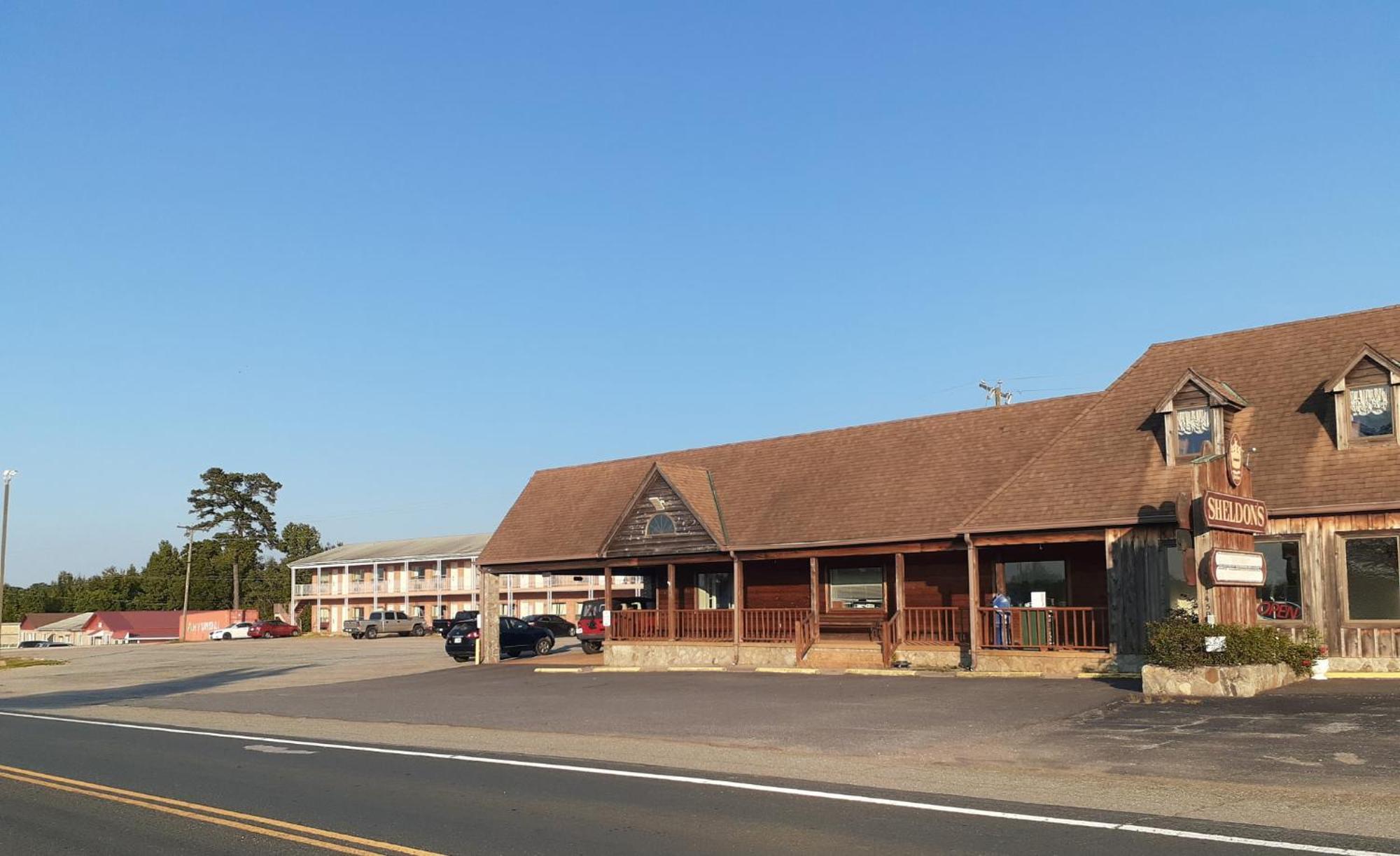 Oyo Sheldon'S Motel And Restaurant Keysville Εξωτερικό φωτογραφία